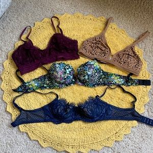 BUNDLE 🛍Victoria’s Secret 32B/S bra bundle, unlined or lightly lined